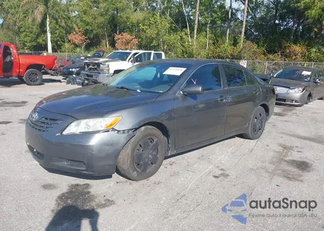 2007 Toyota Camry Le z USA, uszkodzony, nr VIN 4T1BE46K47U697360